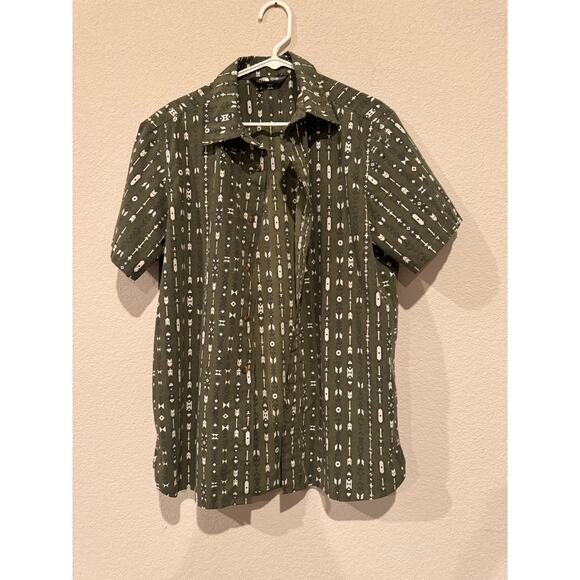 The North face Men's Size Medium Short Sleeve Button-Down Shirt Olive Green - Picture 1 of 2